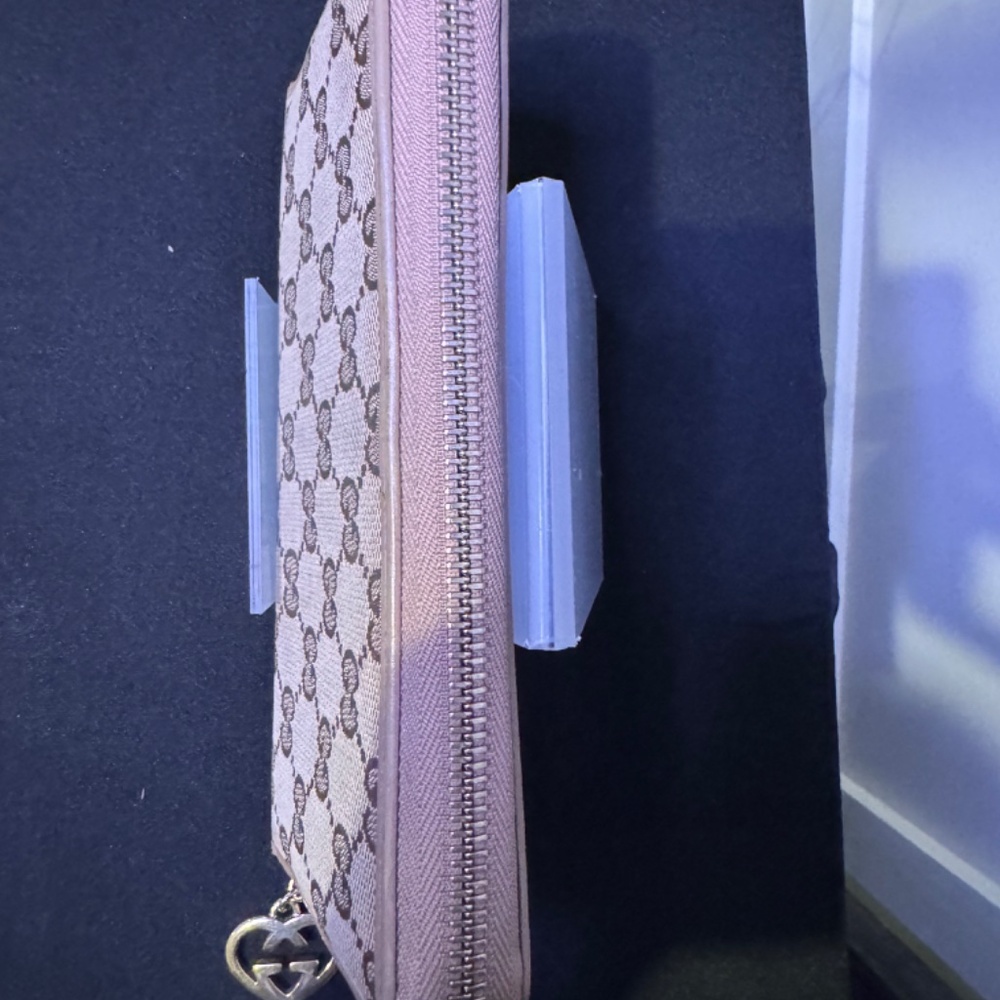 Gucci Zippy Long Wallet with Logo Charm - Picture 3 of 10